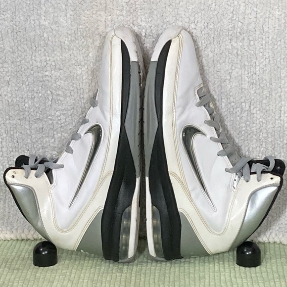 Nike Air Max Hyped INT TB White Silver Leather Sneaker Shoes - Mens 7.5 & W 9 - Picture 6 of 9